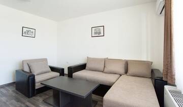 Фото номера Апартаменты с балконом Отель Villa Trakia г. Simeonovo 13
